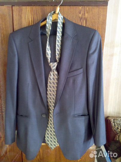 Костюм на выпускной для юноши