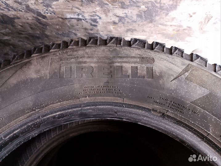 Pirelli Ice Zero 2 215/60 R16 94V