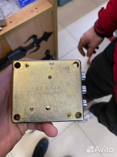 Вскрытие замков дверей частник