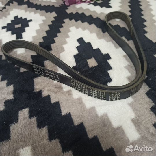Ремень приводной 6PK1270 новый