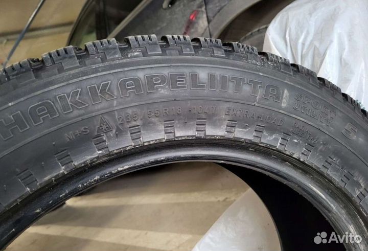 Nokian Tyres Hakkapeliitta 5 SUV 235/55 R18 104T