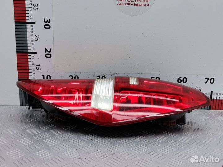 Б/У Б/У Фонарь задний правый R924024H0 Hyundai-KIA