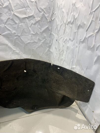 Локер (задний, правый) (Jaguar XE)