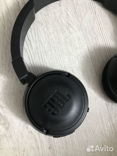 Беспроводные наушники JBL Tune 510BT Black (Б/У)