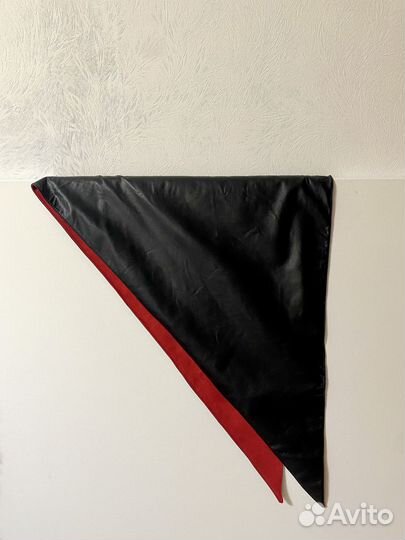 Косынка кожаная чёрная двухсторонняя