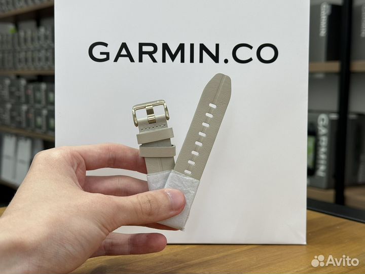 Ремешок Garmin Quickfit 20 Leather Limestone