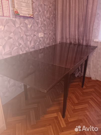 Стол
