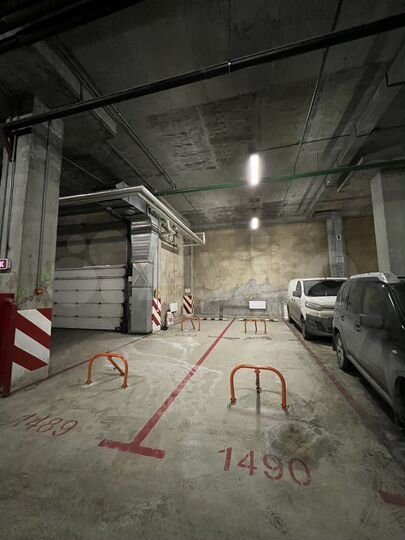 Машиноместо, 24 м²