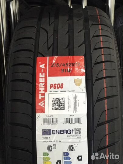 Three-A P606 215/45 R17 91W
