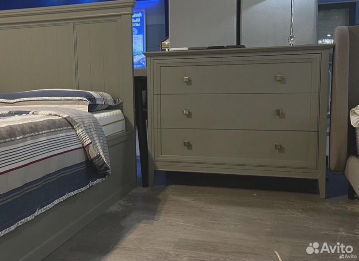 Комод на 3 ящика