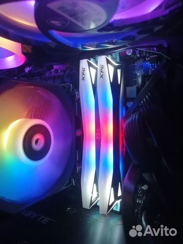 Модуль памяти XPG DDR4 D60G RGB 2х8GB 4133 MHz
