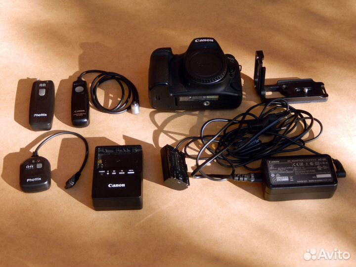 Камера Canon EOS 6D mark II набор