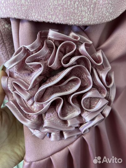 Вечернее платье