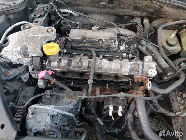 Renault Laguna 2.0 МТ, 2002, битый, 277 000 км
