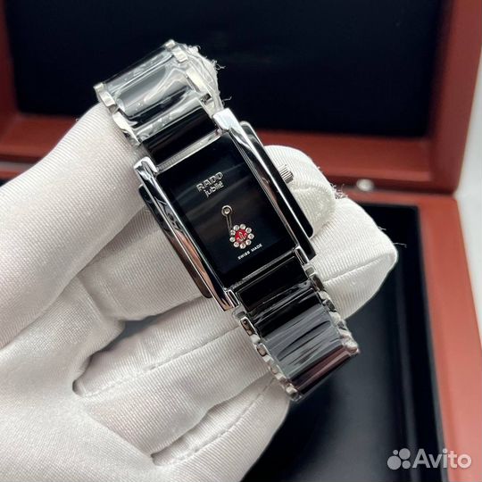 Часы женские керамические Rado