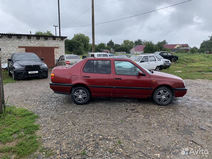 Volkswagen Vento 1.8 МТ, 1992, 290 999 км