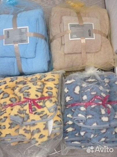 Набор полотенец 2шт новый