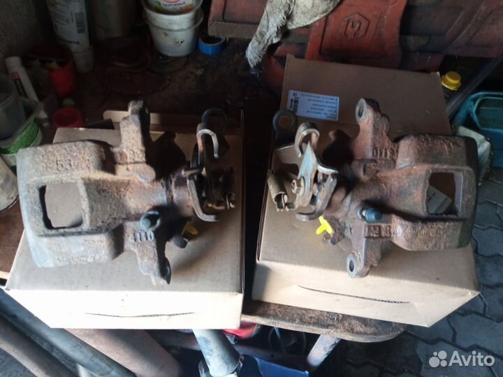 Тормозной суппорт задний mitsubishi asx 2014 г.вэ