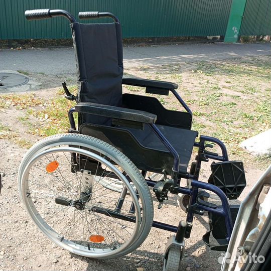Коляска инвалидная уличная