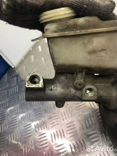 Усилитель тормозов вакуумный volvo 30793673