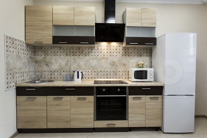 3-к. квартира, 90 м², 3/17 эт.