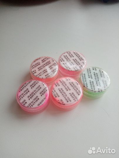 Неоновая втирка на ногти