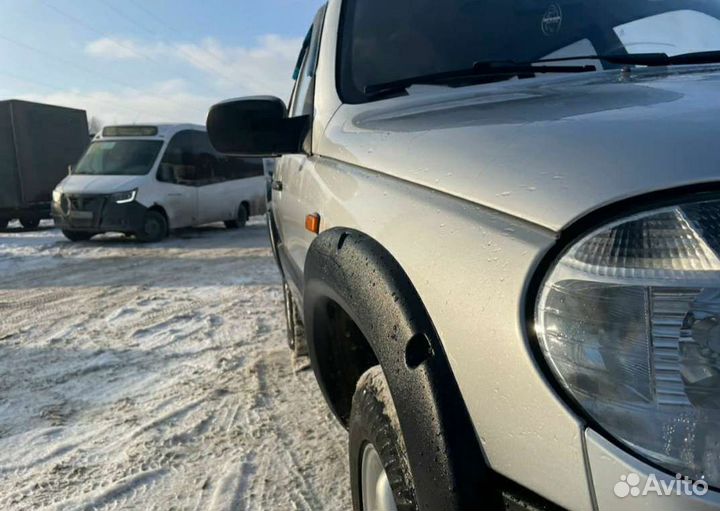 Накладки на арки, пороги chevrolet niva
