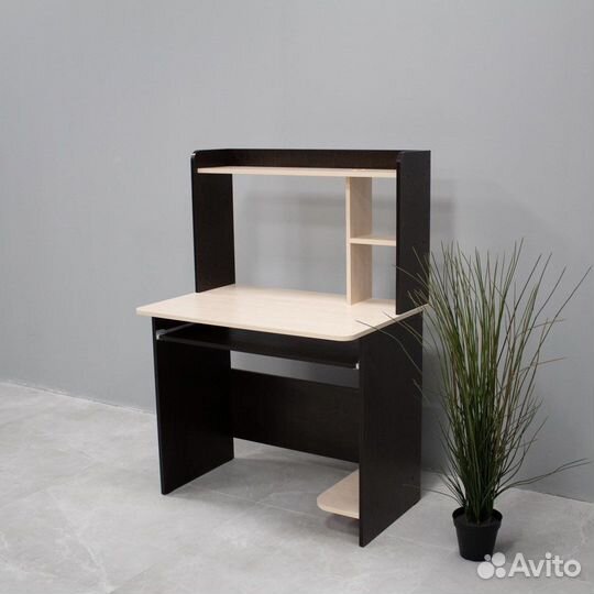 Стол компьютерный