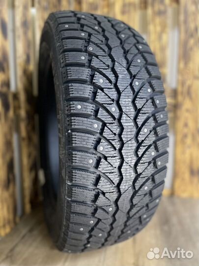 Pirelli Formula Ice 235/65 R17 108T