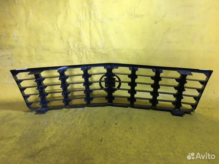Решетка радиатора Cadillac Seville