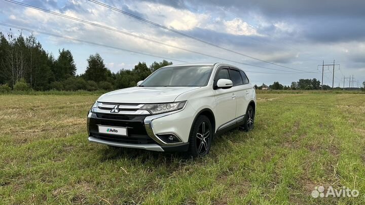 Mitsubishi Outlander 2.0 CVT, 2015, 141 000 км