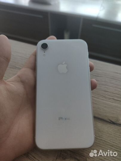 Телефон iPhone