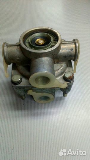 Клапан ускорительный ЗИЛ,камаз,маз (Рославль СССР)