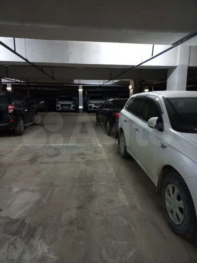 Машиноместо, 13 м²