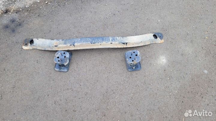 Усилитель заднего бампера LADA vesta