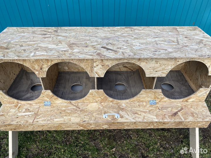 Гнезда для кур с яйцесборником