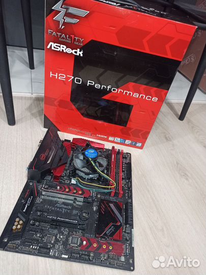 Материнская плата с процессором и памятью ASRock