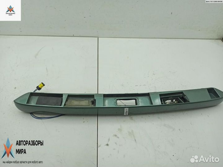 Накладка подсветки номера Renault Megane 2 2003