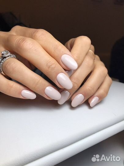 Маникюр и педикюр