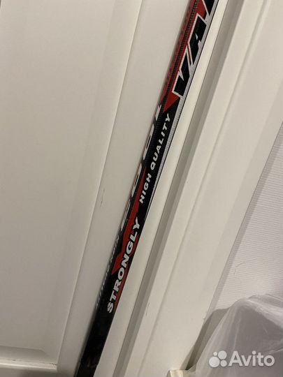 Клюшка хоккейная