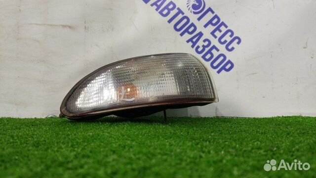 Поворотник правый Mitsubishi Galant седан 2.0 4G63