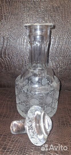 Хрустальный графин 
