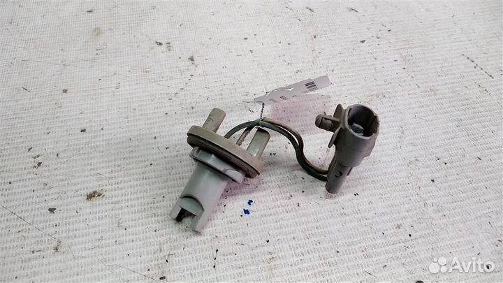 Патрон указателя габарита Toyota Land Cruiser 80