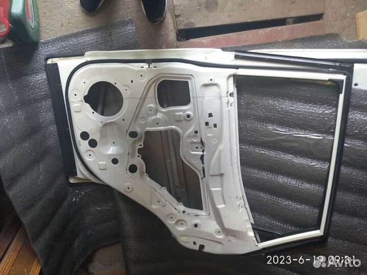 Двери на Ниссан кашкай 11j