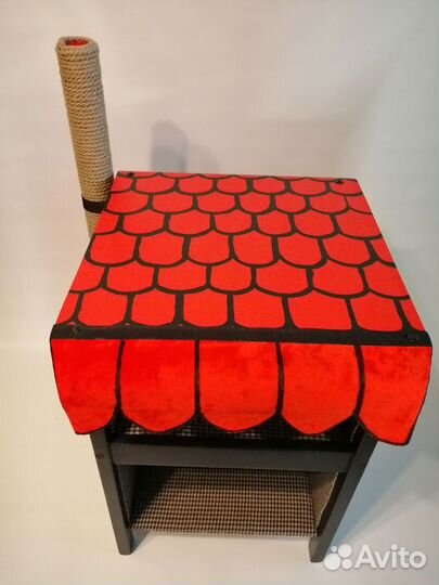 Домик для кота с когтеточкой