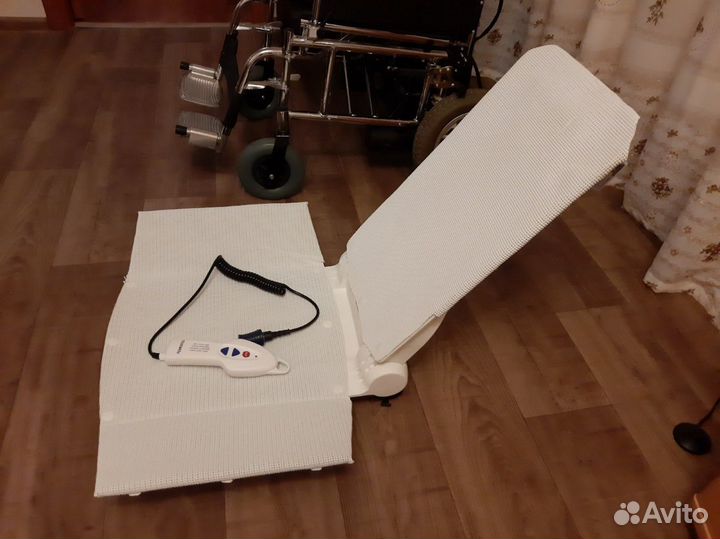 Электрический подъемник в ванную