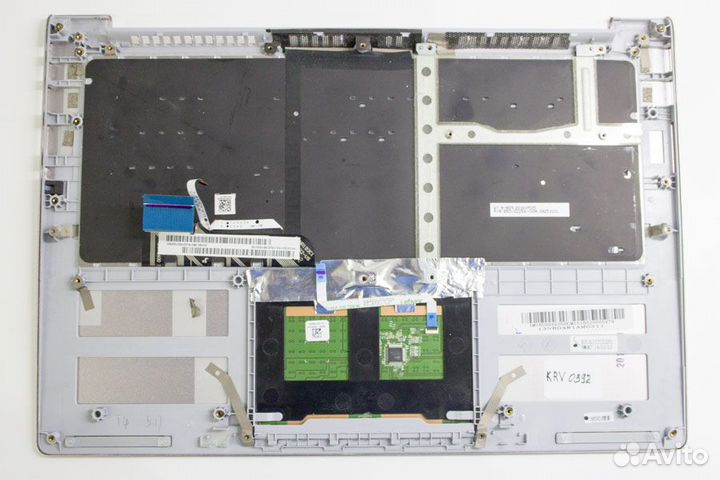 Верхняя часть корпуса с клавиатурой (топкейс) 13NB