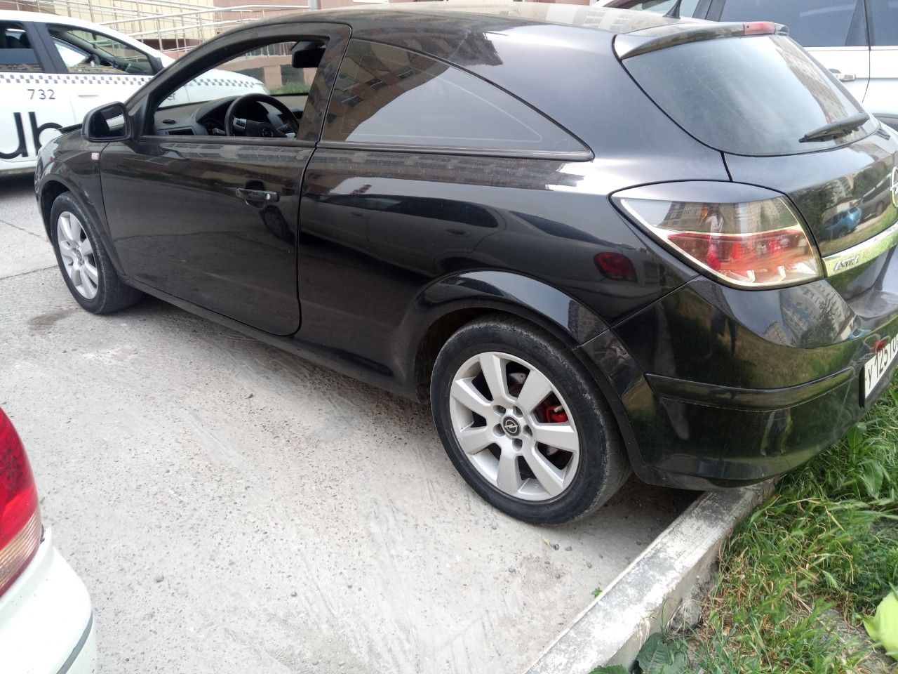 Opel Astra GTC: фото владельца