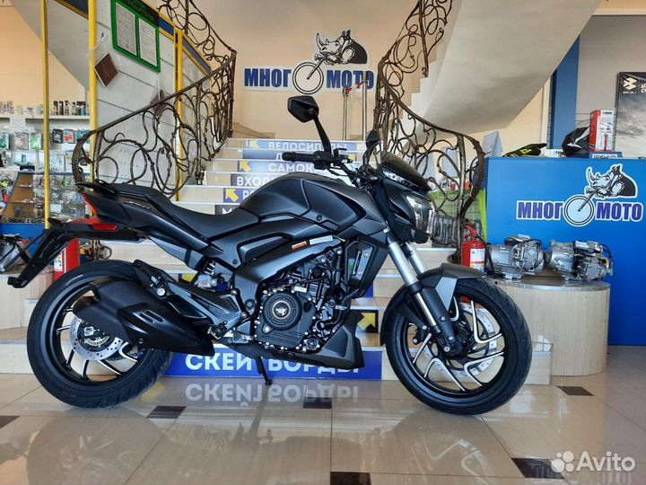 Мотоцикл Bajaj Dominar 400UG