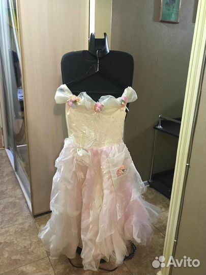 Платье нарядное